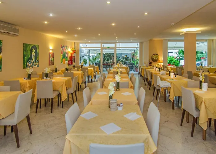 Hotel Scandinavia Marina di Massa